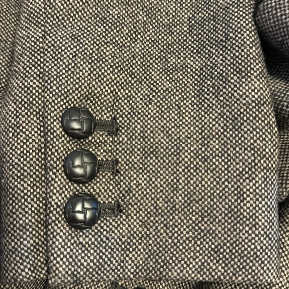 Banana Republic Tweed Blazer - Picture 10 of 10